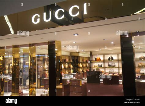 gucci store san francisco.